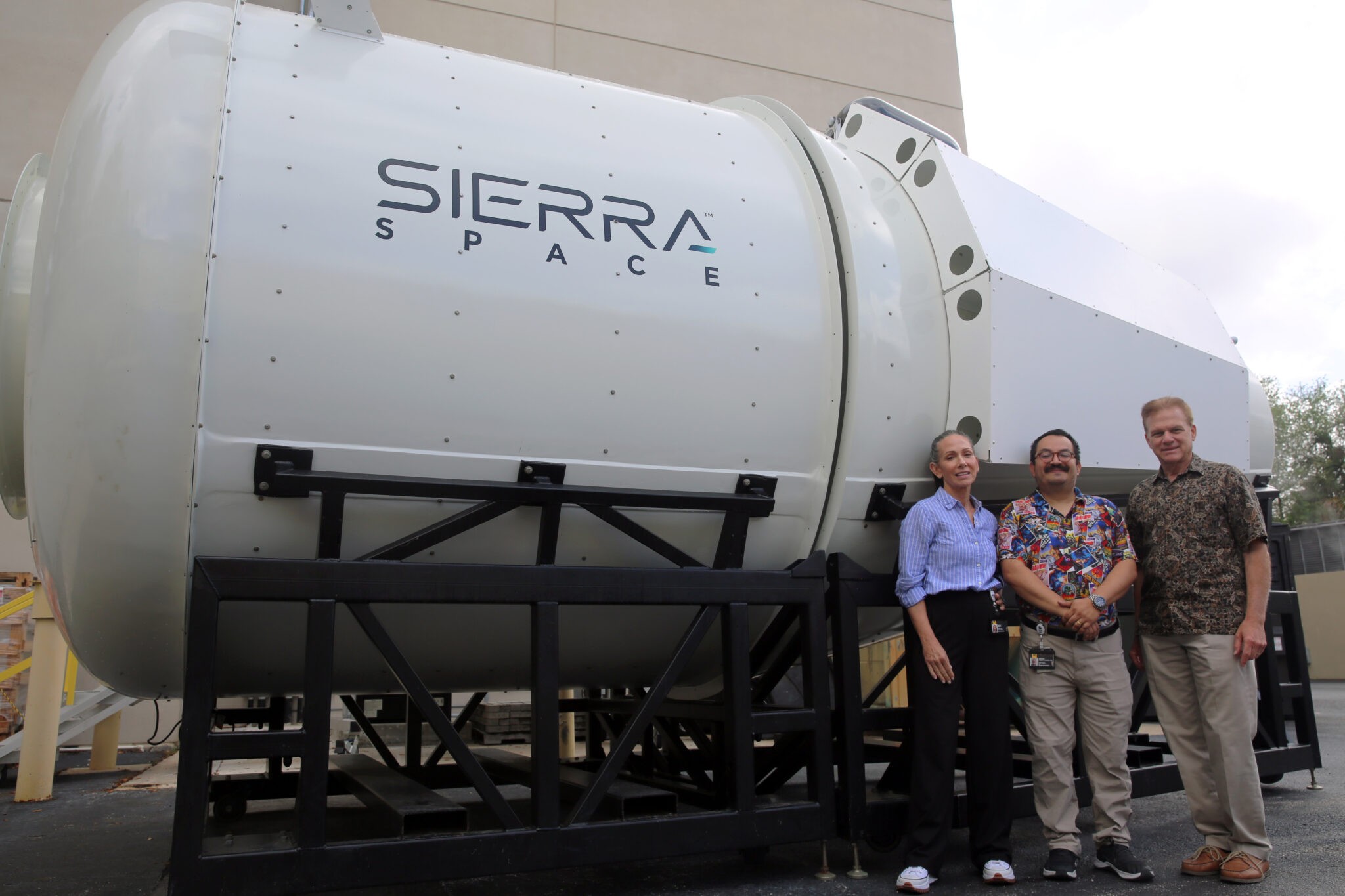 UCF aerospace medicine team with a Sierra Space capsule